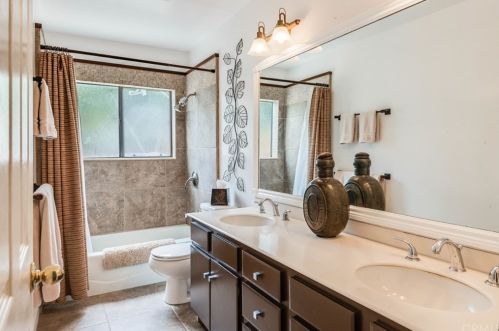 8 Dorchester, Irvine CA  92620-2614 exterior