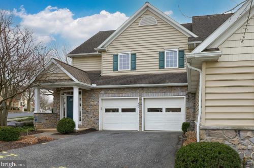 302 Wendover Way, Lancaster, PA 17603-9610