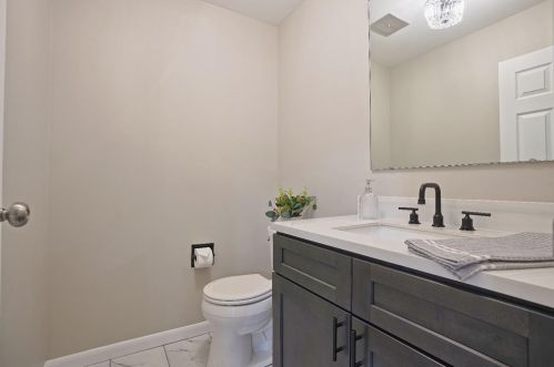 2577 Cranbrook Dr, Cincinnati OH  45231-1108 exterior