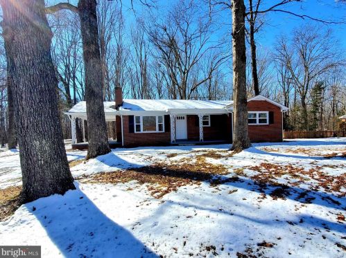 17 Crestview Ln, Madison, VA 22727-4232