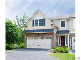 1646 Finches Garden Rd, Bethlehem, PA 18015-1907