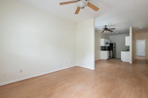 738 Boston Cmn, Atlanta GA  30349-8513 exterior