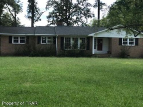 5905 Bluman Rd, Wade, NC 28395-8507