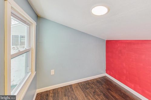 903 Robin Rd, Silver Spring MD  20901-1872 exterior