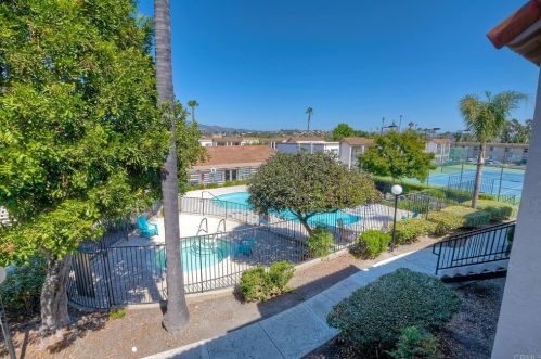 232 Candice Pl, Vista CA  92083-1984 exterior