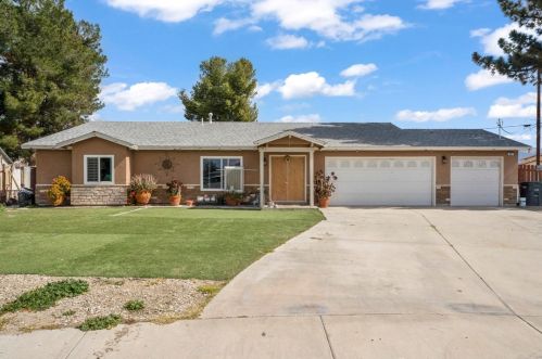 521 Cecelia Dr, San Jacinto, CA 92583-4429