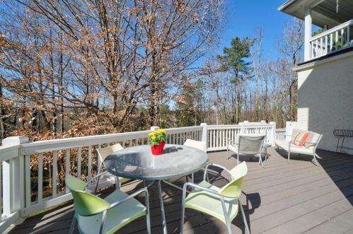 3066 Arden Rd, Atlanta GA  30305-1914 exterior