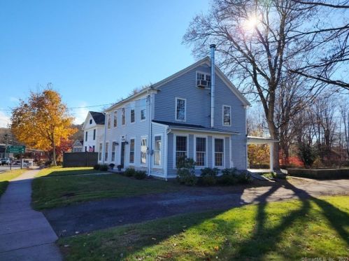 13 Washington Rd, Woodbury, CT 06798-2802