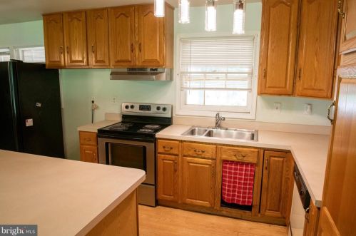 2931 Birchtree Ln, Silver Spring MD 20906-3032 exterior