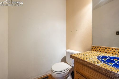 516 Archer Dr, Pueblo CO  81007-3637 exterior