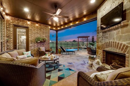 2440 Portwood Way, Fort Worth TX  76179-6653 exterior