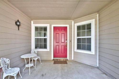 1394 Beechwood Dr, Uhland, TX 78640-5719