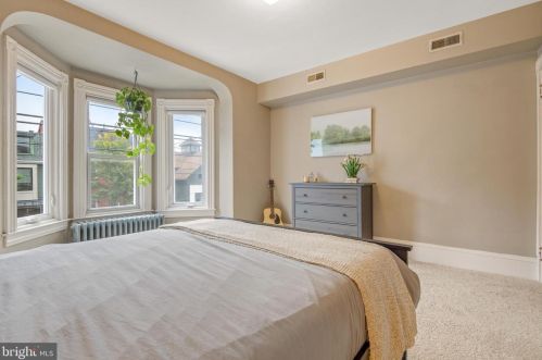 232 Walnut St, Lancaster PA  17602-2342 exterior