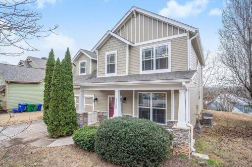 1725 Boulder Walk Ln, Atlanta, GA 30316-3983
