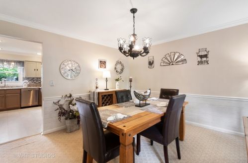 864 Burning Trl, Carol Stream IL  60188-9190 exterior