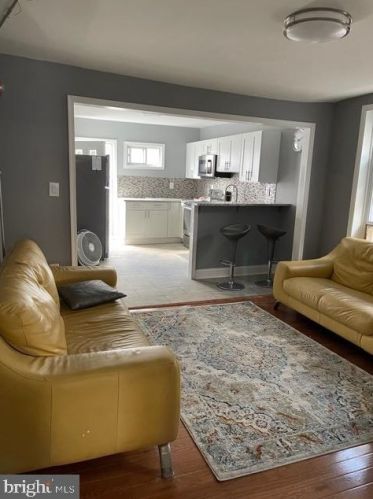 1264 22nd St, Philadelphia PA  19146-4238 exterior