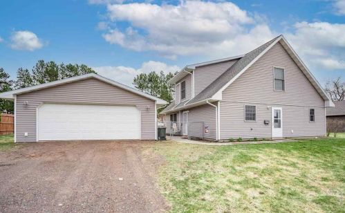 728 Hawthorne St, Scanlon, MN 55720-1442