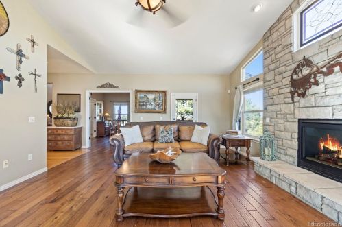 1434 Arabian Trl, Elizabeth CO 80107-8403 exterior