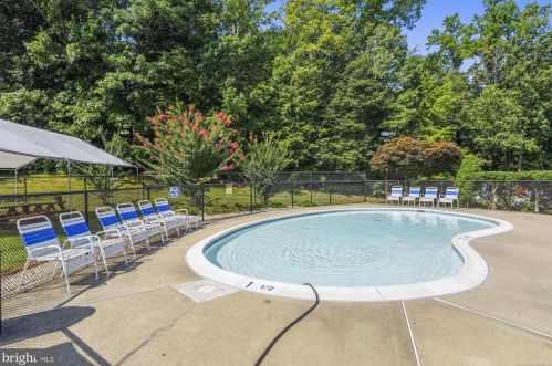 13015 Montpelier Ct, Woodbridge VA  22192-3356 exterior