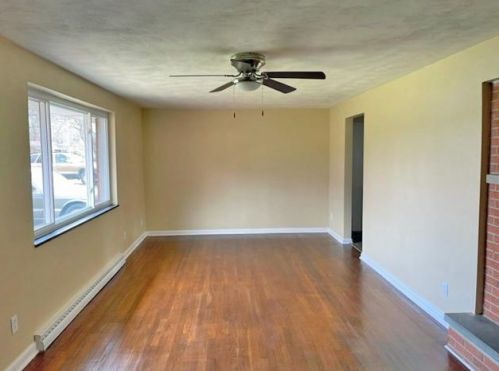 75 Elmwood Dr, Springboro, OH 45066-1405