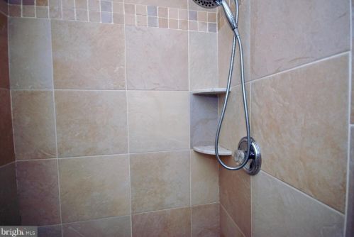 6 Torrey Ln, Princeton NJ 08542-3231 exterior