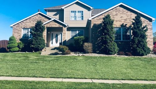 217 Talon Dr, Valpo, IN 46385-8169