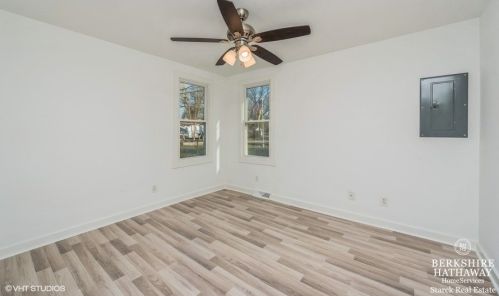 1320 Nippersink Dr, Spring Grove IL  60081-9398 exterior