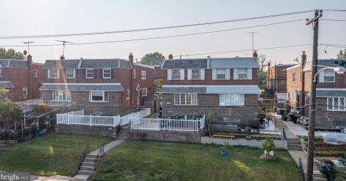 7416 Brous Ave, Philadelphia, PA 19152-4404
