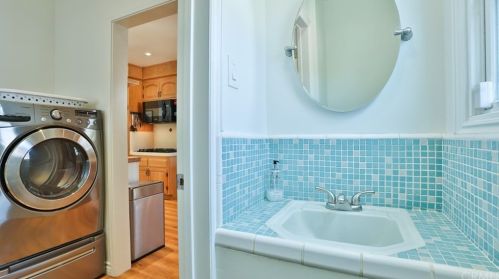 227 Western Ave, Glendale CA  91201-2829 exterior