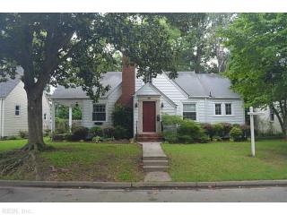 215 Grayson St, Portsmouth, VA 23707-2303