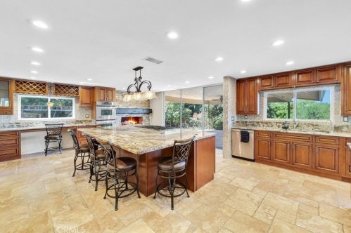 473 Country Hill Rd, Anaheim CA  92808-1353 exterior