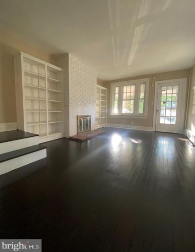 342 Hillcrest Ave, Trenton NJ  08618-2510 exterior