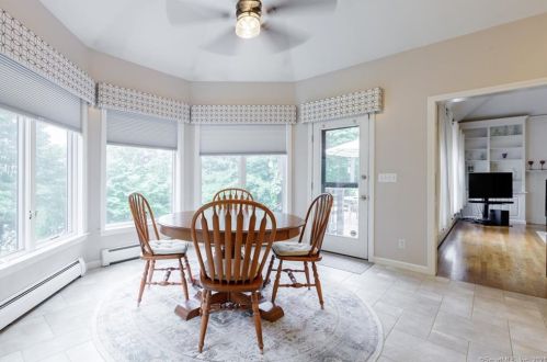 89 Falcon Ridge Rd, Torrington CT  06790-4389 exterior