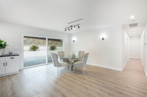 3579 Pontiac St, Glendale CA  91214-1822 exterior