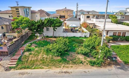 1921 Myers St, Oceanside, CA 92054-5806