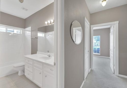16 Westchester Dr, Conroe TX  77304-1144 exterior