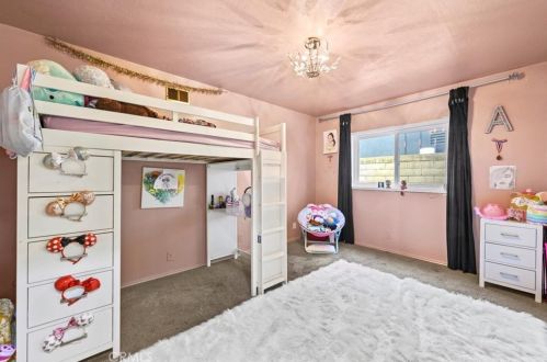 48 Carver, Irvine CA  92620-3319 exterior