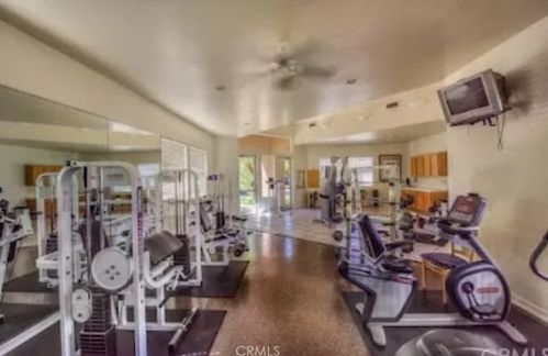1407 Elmhurst, Irvine CA  92618-4023 exterior