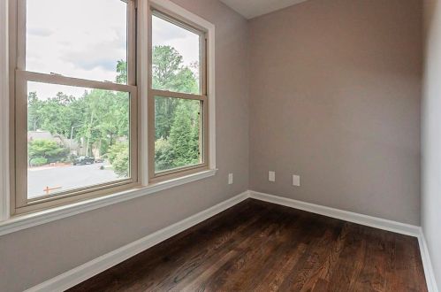 810 Mabry Rd, Atlanta GA  30328-2662 exterior