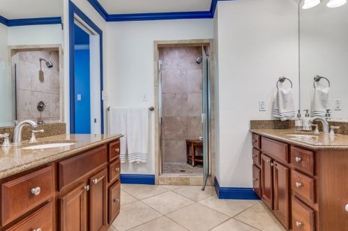 3405 Bryn Mawr Dr, Dallas TX 75225-7723 exterior