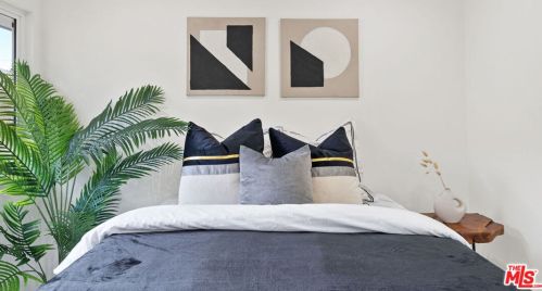 2854 Orange Ave, Anaheim CA  92804-3235 exterior