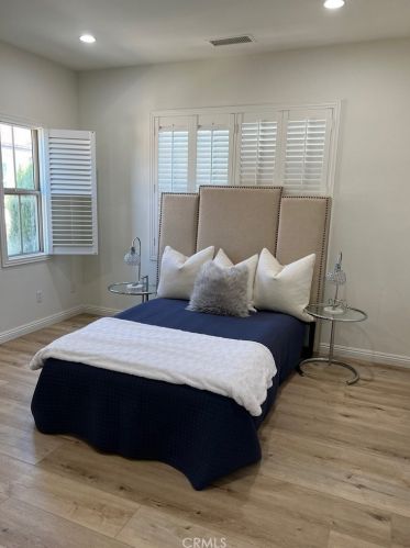 237 Mantle, Irvine CA  92618-1514 exterior