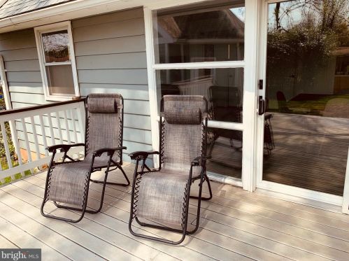 2233 Luzerne Ave, Silver Spring MD 20910-2135 exterior