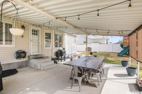 9178 Teton Est Dr, Taylorsville UT 84088-2311 exterior