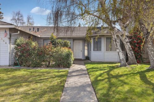 668 Nancy Dr, Ripon, CA 95366-3349