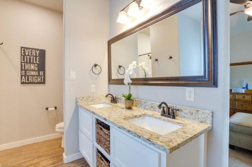 412 Phillips Ct, Midlothian TX  76063-1969 exterior