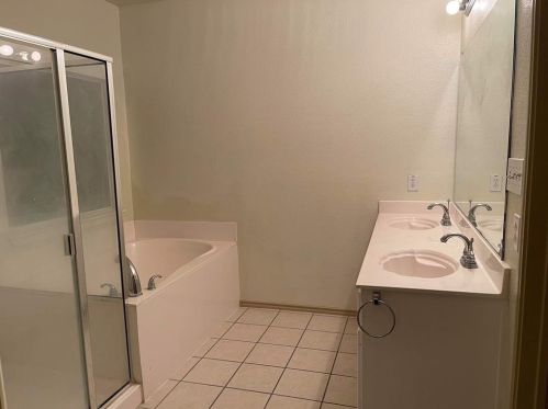 9901 Bend Ct, Fort Worth TX  76177-7329 exterior