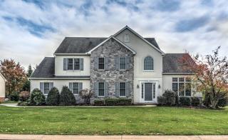878 Stonebridge Dr, Lancaster, PA 17601-1478