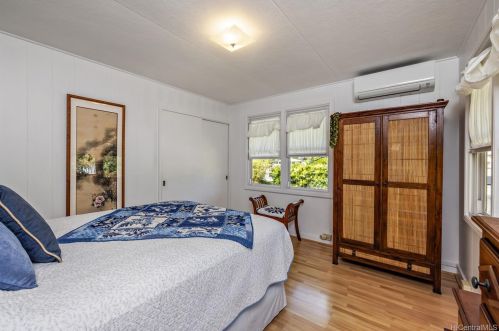 3588 Alani Dr, Honolulu HI  96822-1412 exterior