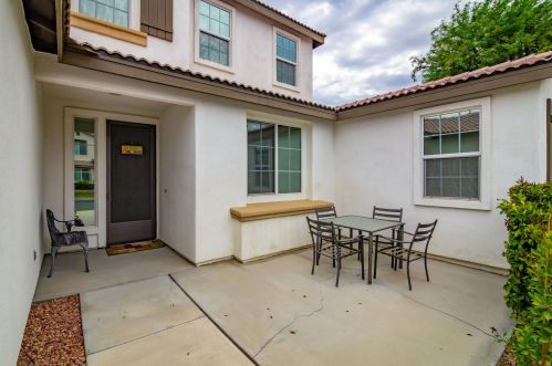 82562 Carrara Ct, Indio, CA 92203-3119